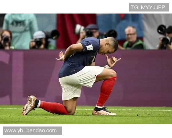 姆巴佩9月份状态火热国家队与俱乐部比赛全场进球表现惊艳